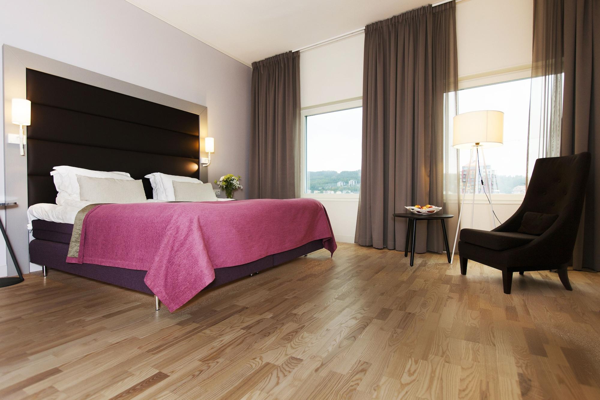 Elite Plaza Oernskoeldsvik Hotel ภายนอก รูปภาพ